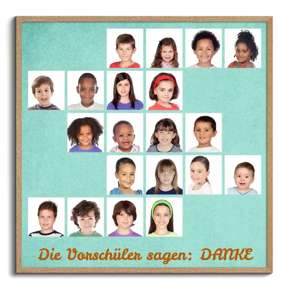 Fotocollage mit 20 Kinderporträts auf Mint im Naturholzrahmen als Abschiedsgeschenk für Erzieher