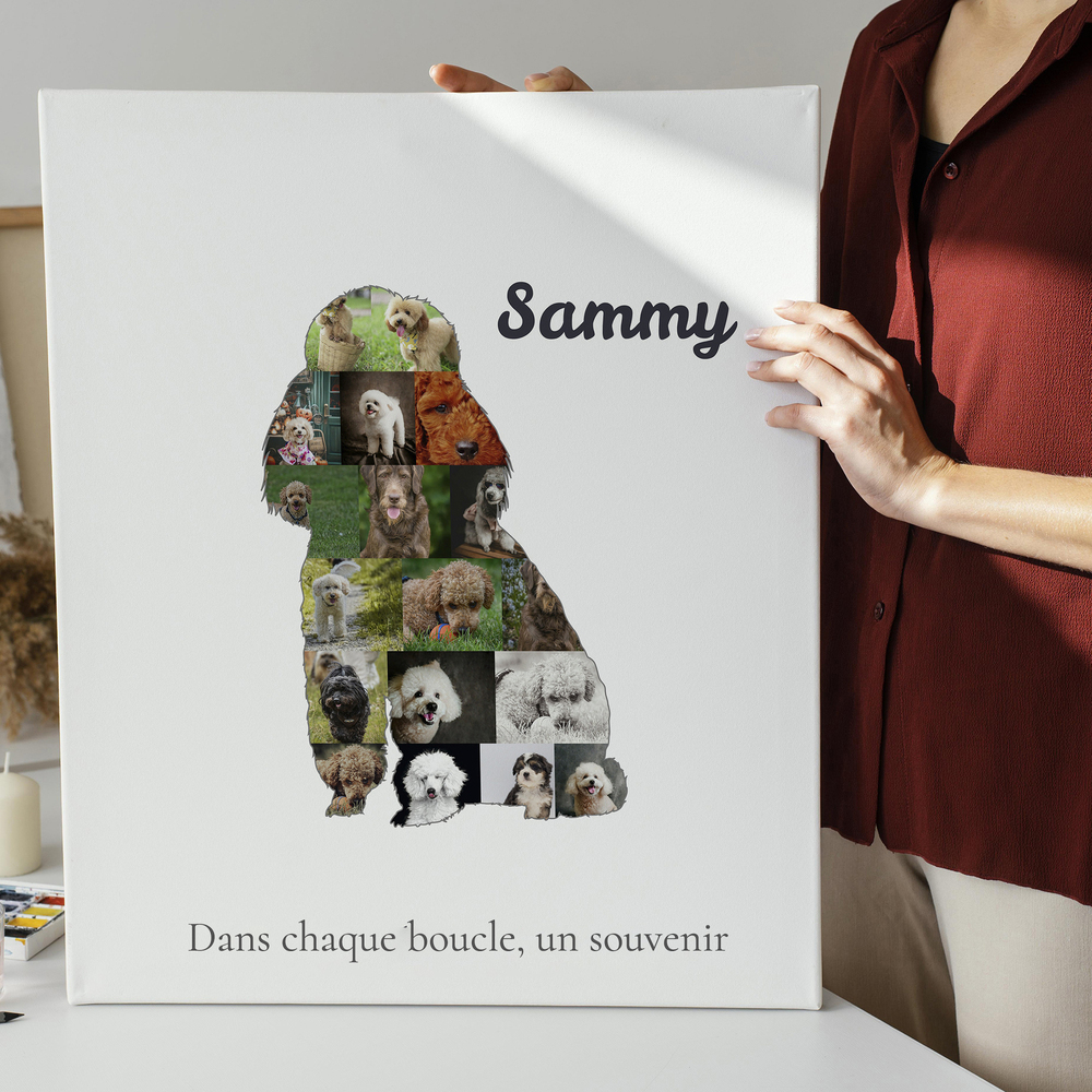 Toile personnalisée avec collage photo en forme de caniche assis, nom et message sur fond blanc, posée sur une table