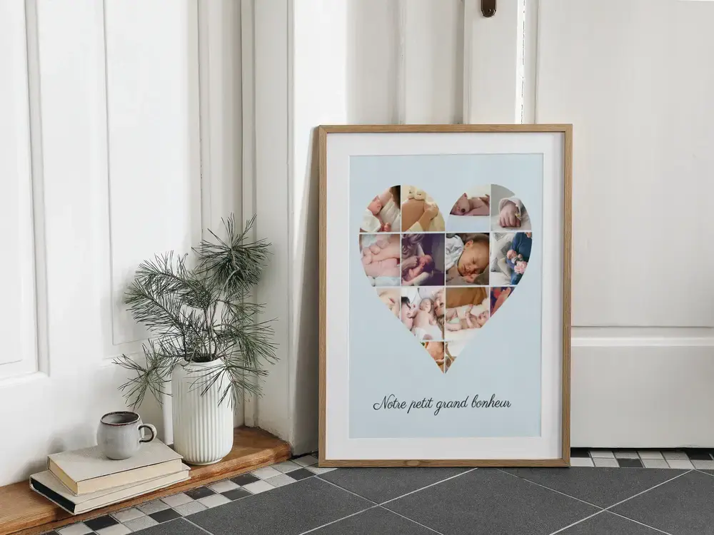Pêle-mêle de photos de bébé en cœur, encadré en bois et posé au sol, cadeau de naissance pour les parents